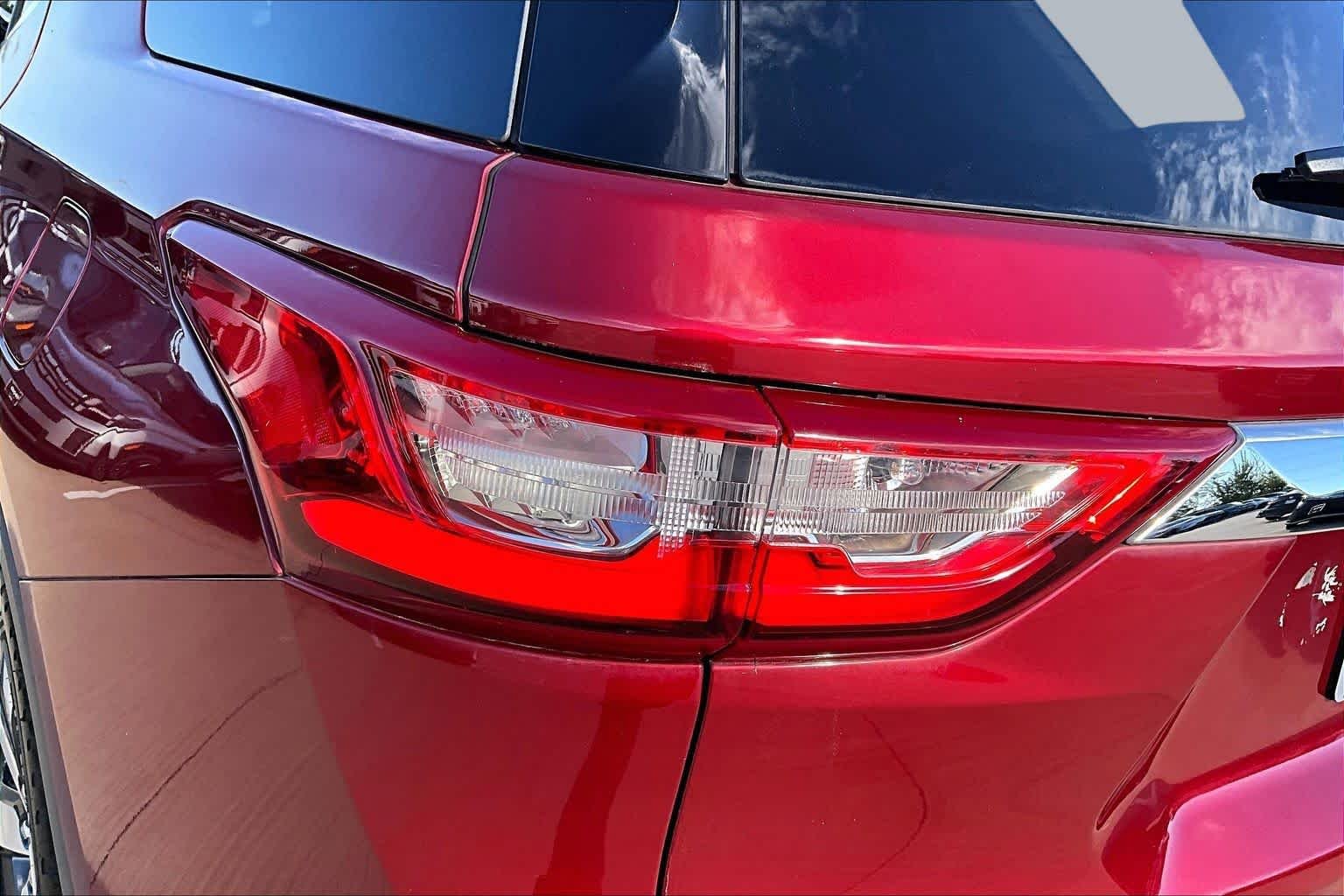 Used 2020 Cajun Red Tintcoat Chevrolet LT Leather image 26