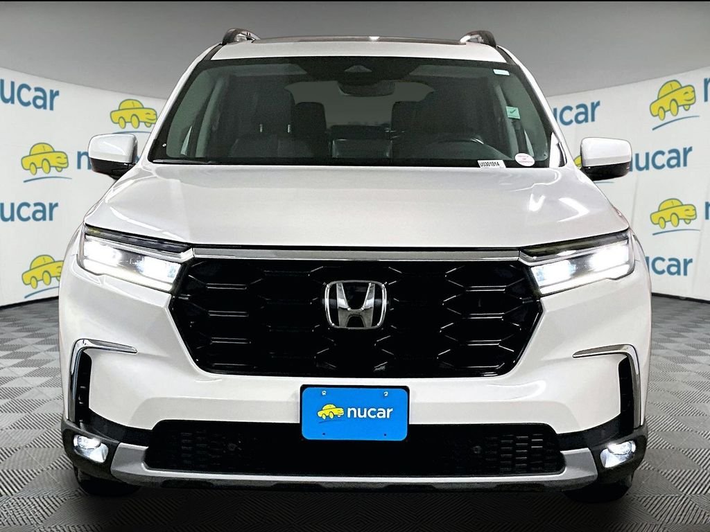 Used 2024 White Honda Touring image 2