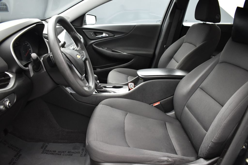 Used 2022 Gray Chevrolet LS image 10