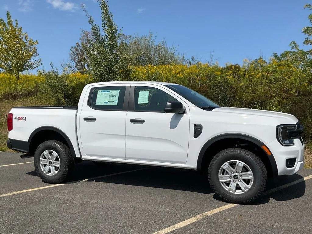 White 2025 Ford Ranger XL SuperCrew 4WD Pickup Truck Four-Wheel Drive Automatic