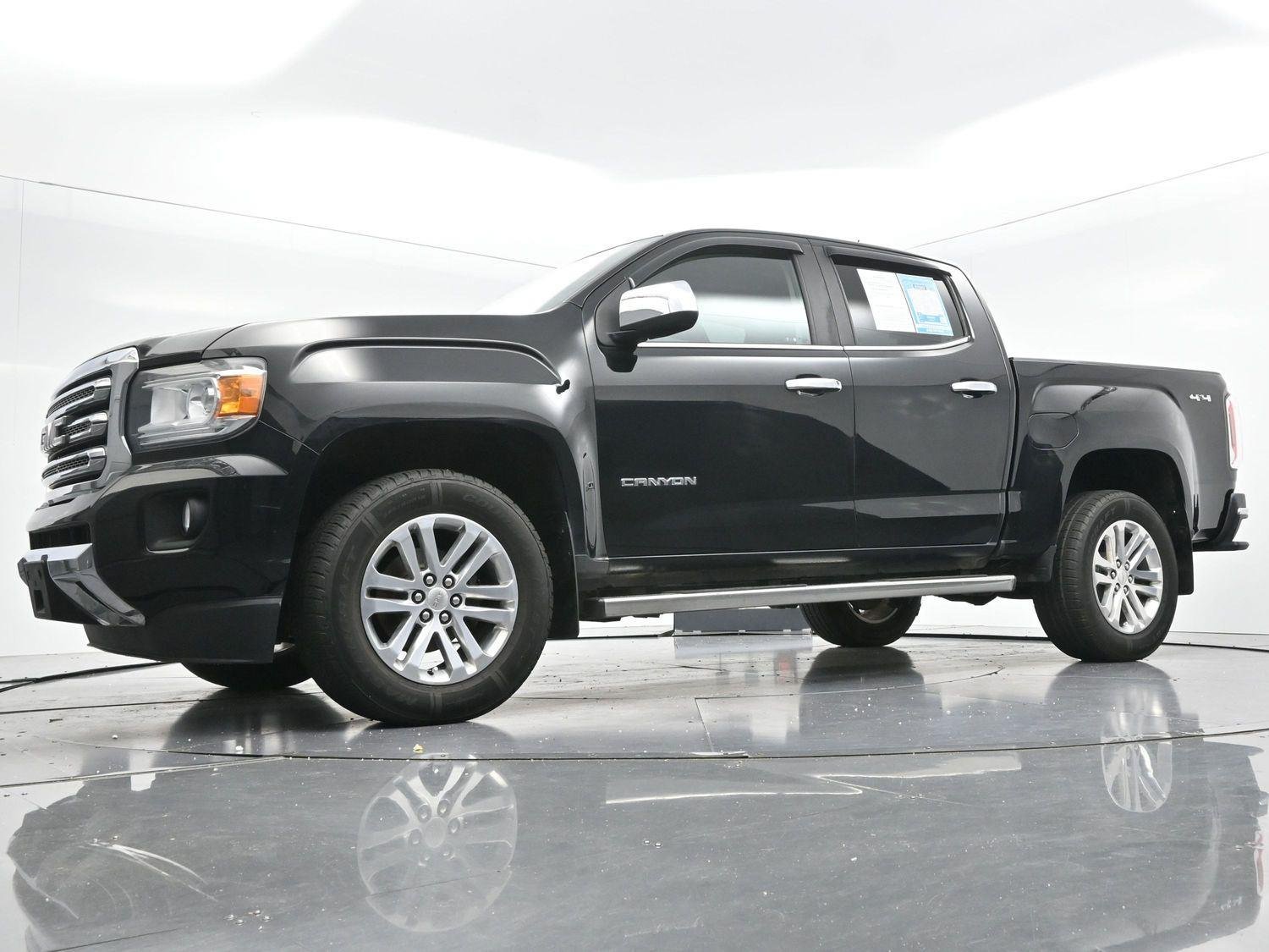 Used 2019 Onyx Black GMC 4WD SLT image 51