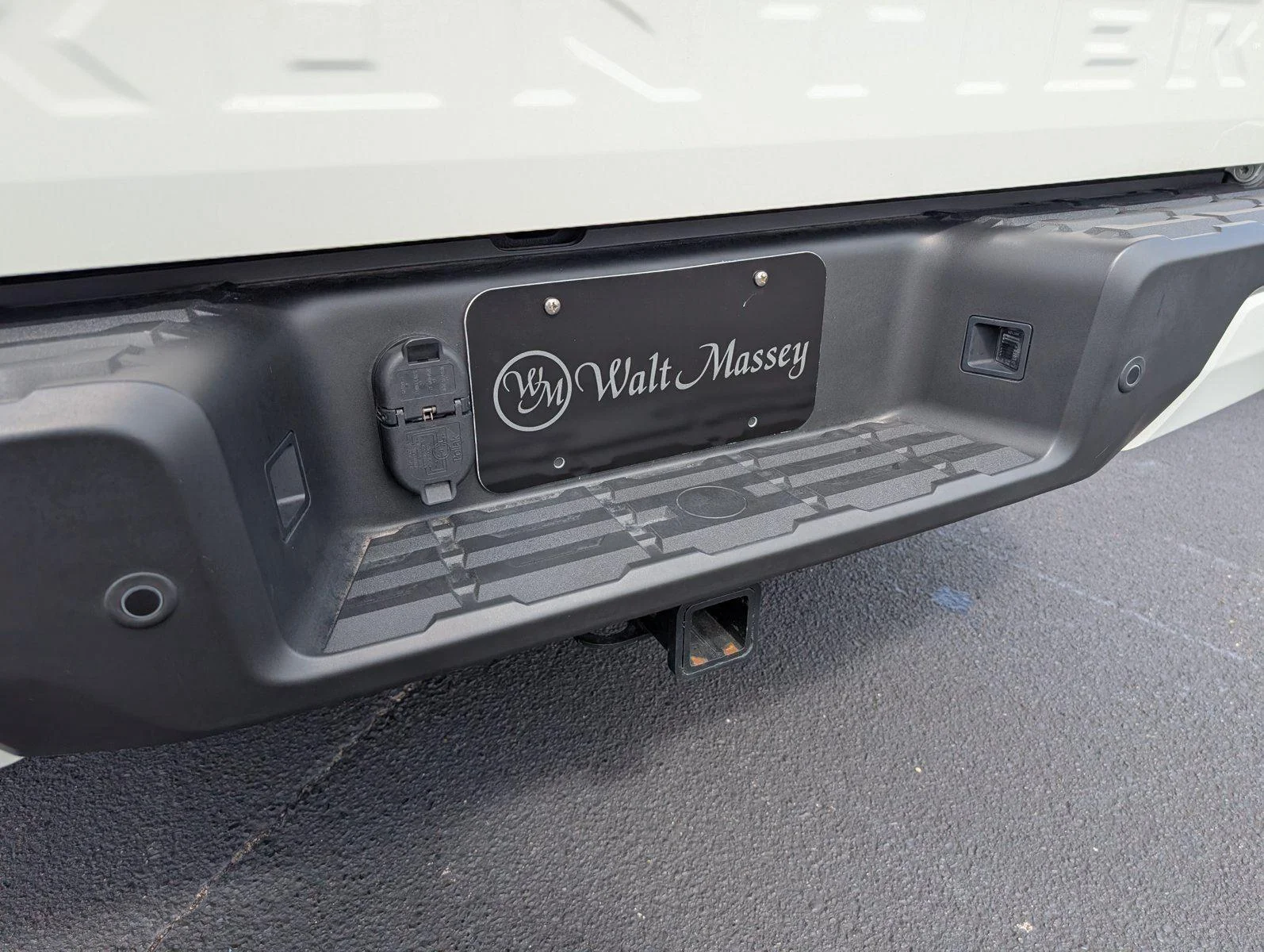 Used 2026 Glacier White Nissan PRO-X image 35