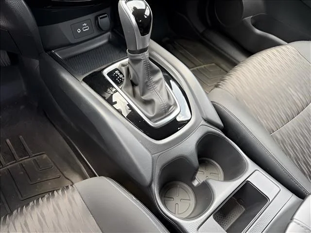 Used 2019 Gray Nissan S image 26