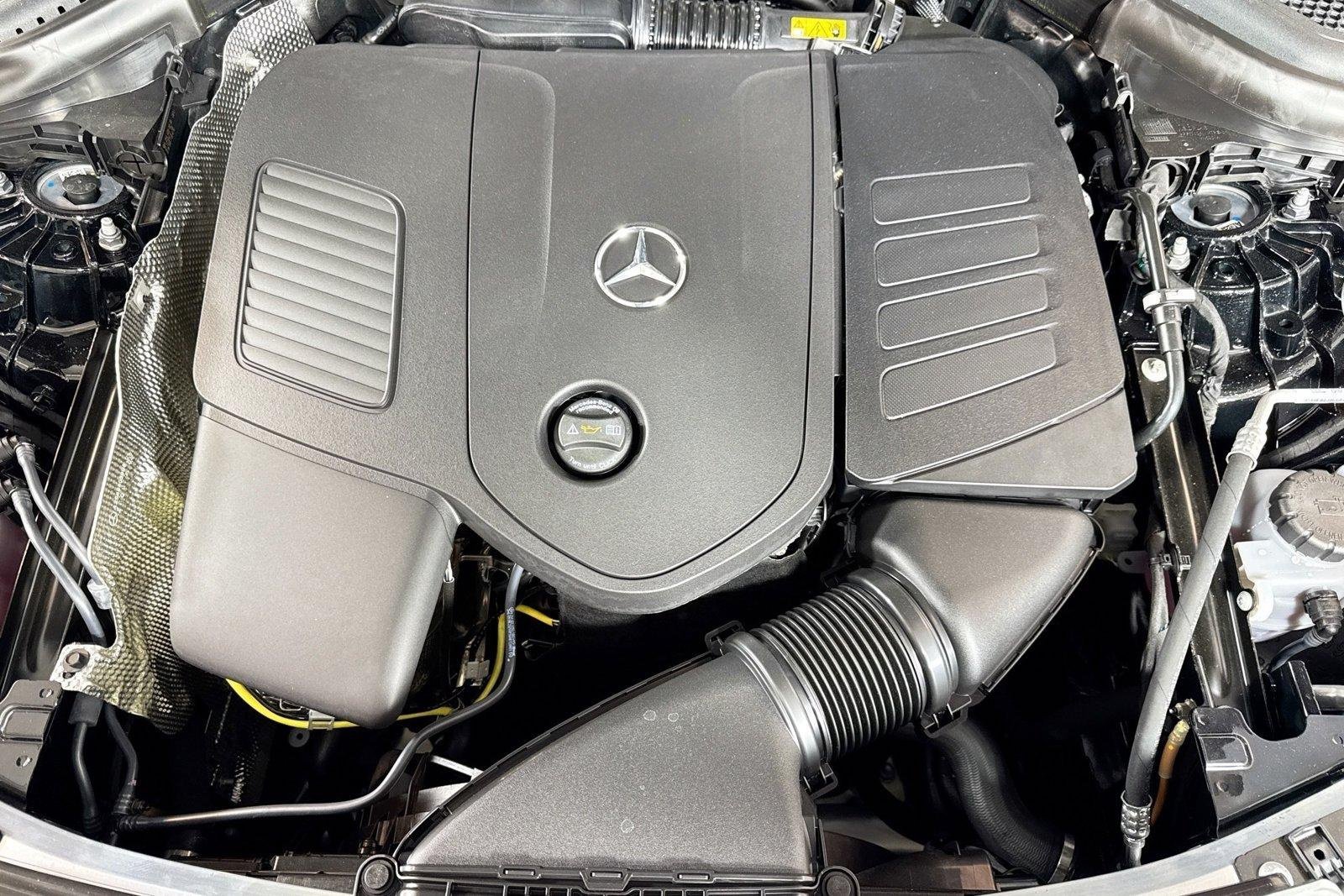 New 2026 Black Mercedes-Benz GLC 300 image 28