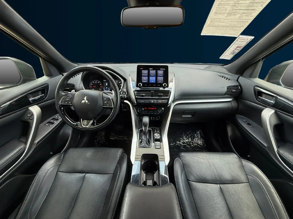 Used 2024  Mitsubishi SE image 12
