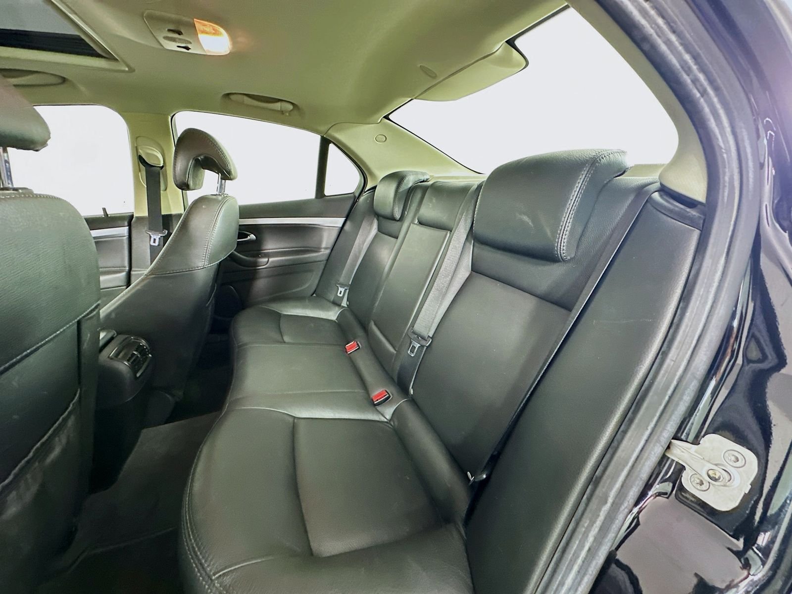 Used 2008 Jet Black Metallic Saab Aero image 24