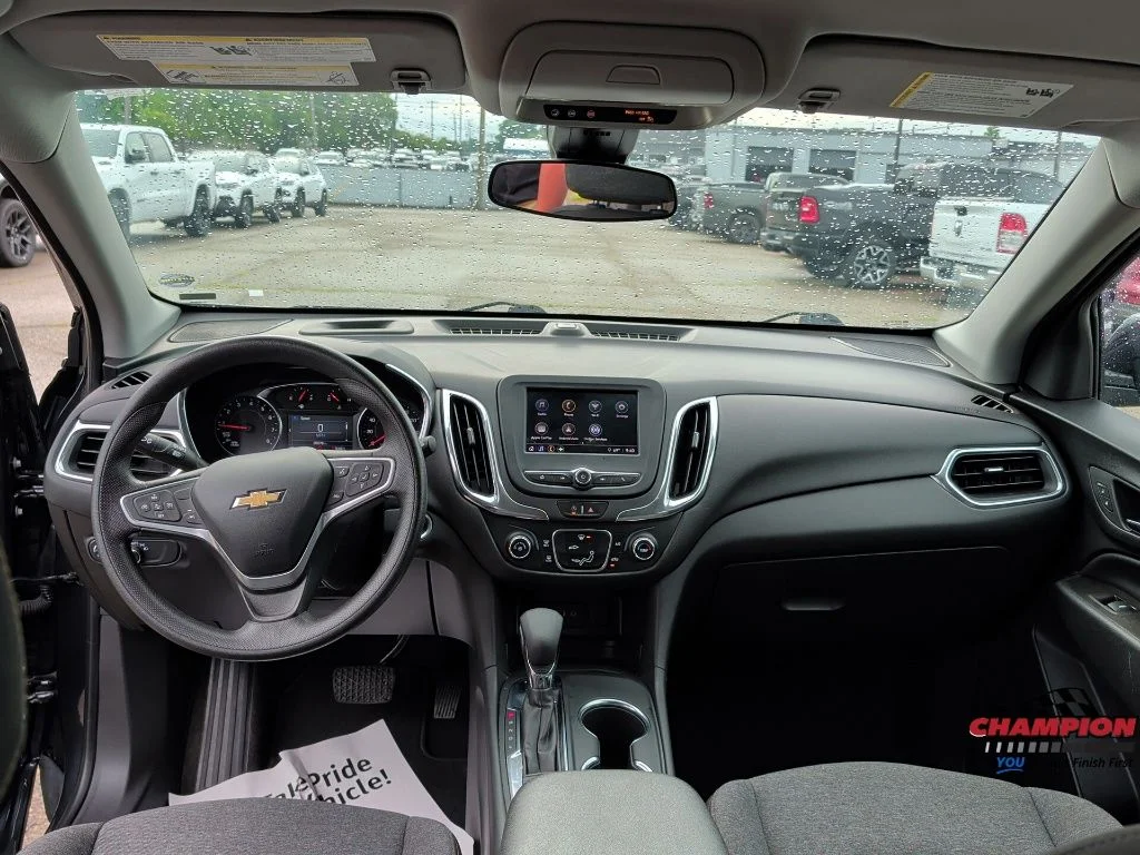 Used 2023 Gray Chevrolet LT image 18