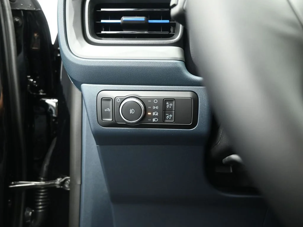 New 2026 Shadow Black Ford Lobo Standard image 9