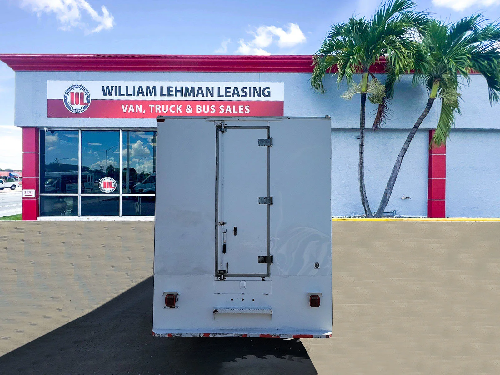 Used 2019 White Freightliner  image 4