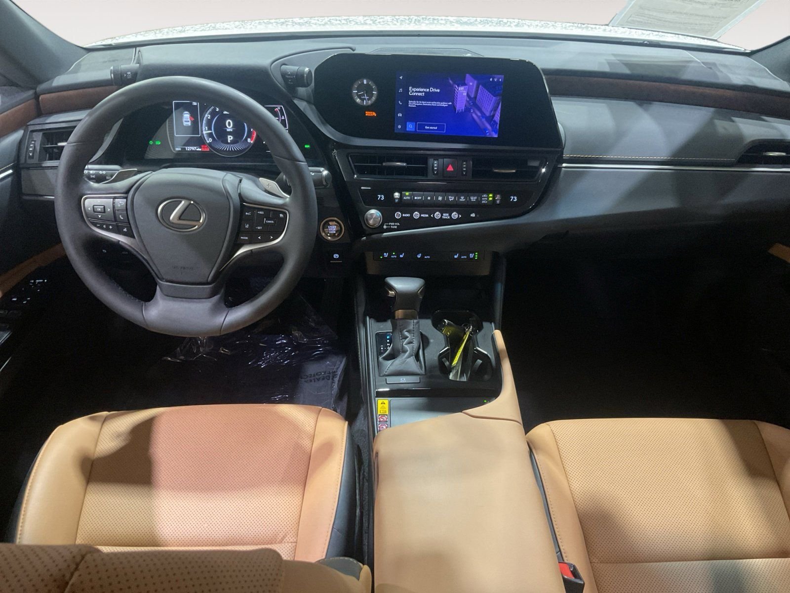 Used 2025 White Lexus 350 image 21