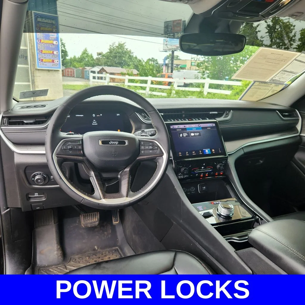 Used 2023 Black Jeep Limited image 19