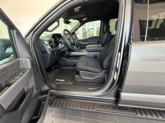 New 2026 Carbonized Gray Metallic Ford XLT image 20