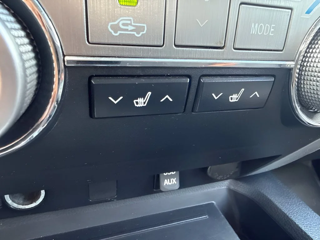 Used 2017 Silver Toyota Limited image 18