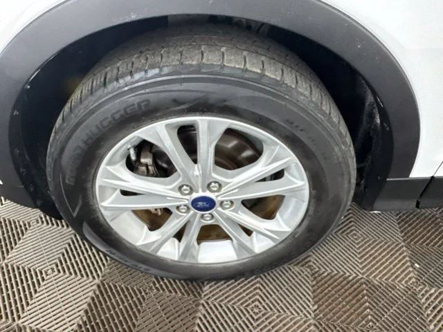 Used 2017 White Ford SE image 29