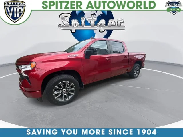 Used 2023 Red Chevrolet RST image 4