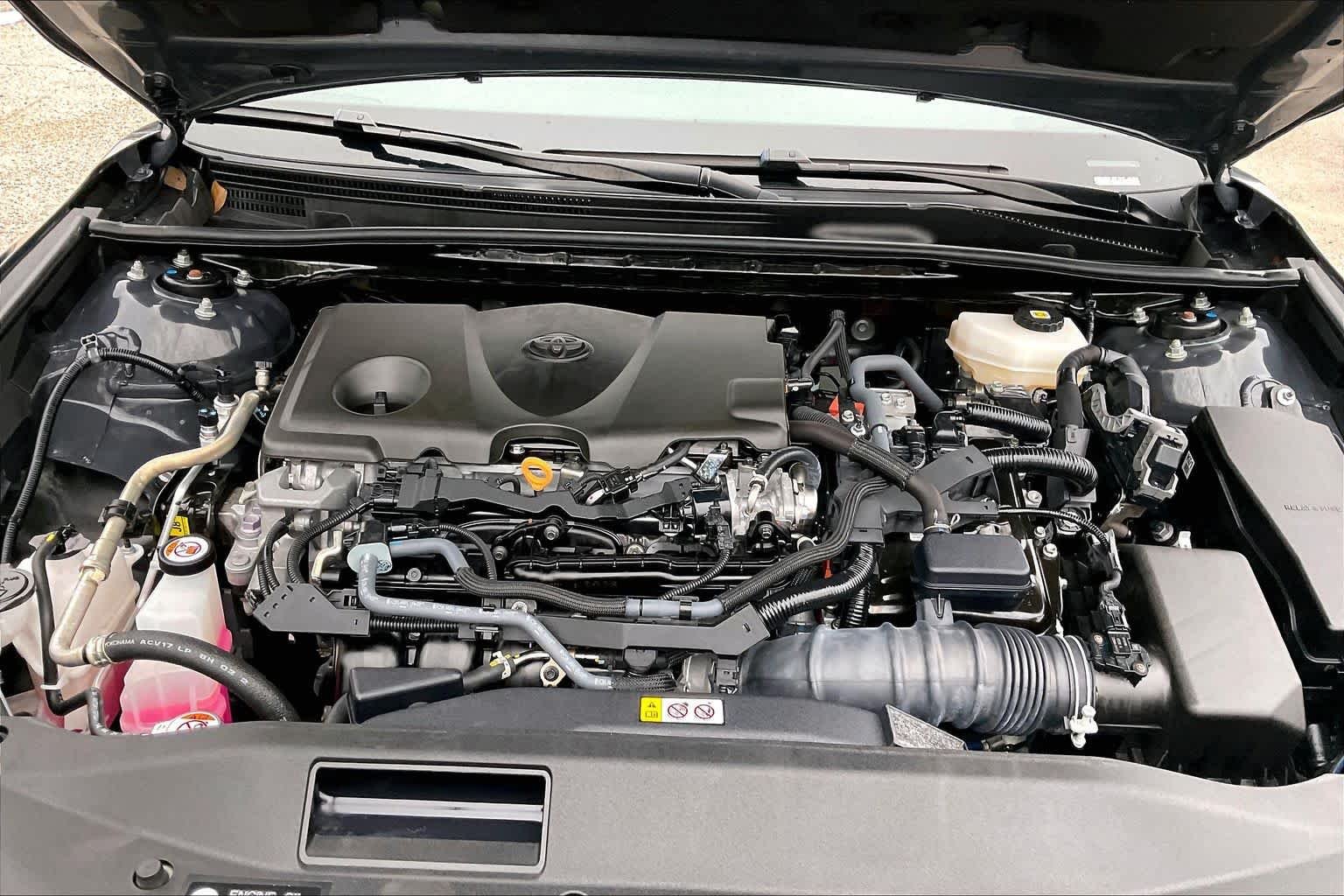 Used 2025 Underground Toyota SE image 31