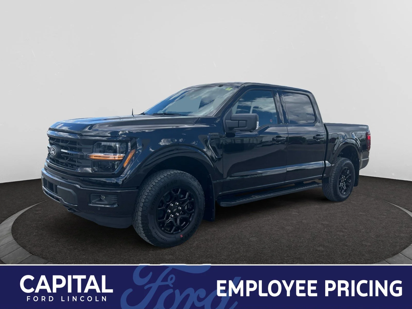 New 2026 Agate Black Metallic Ford XLT image 1