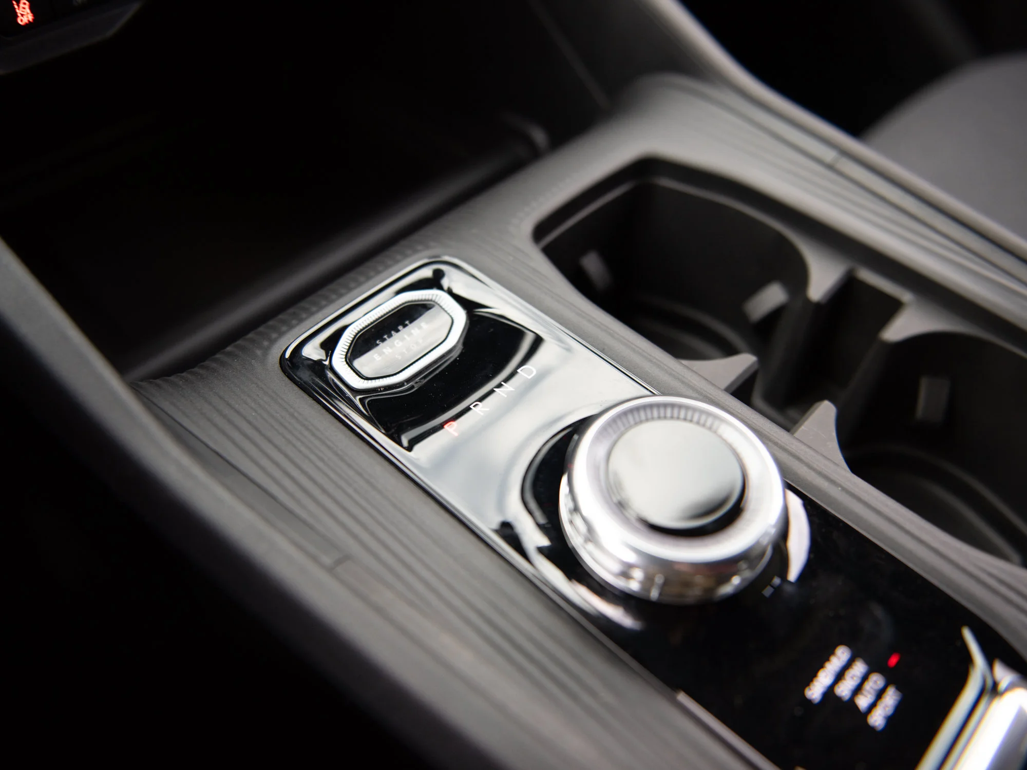 New 2026 Black Jeep Laredo* 4x4 Hybrid, Heated Seats/Wheel, 6.3L/100KMS, Remote Start image 16