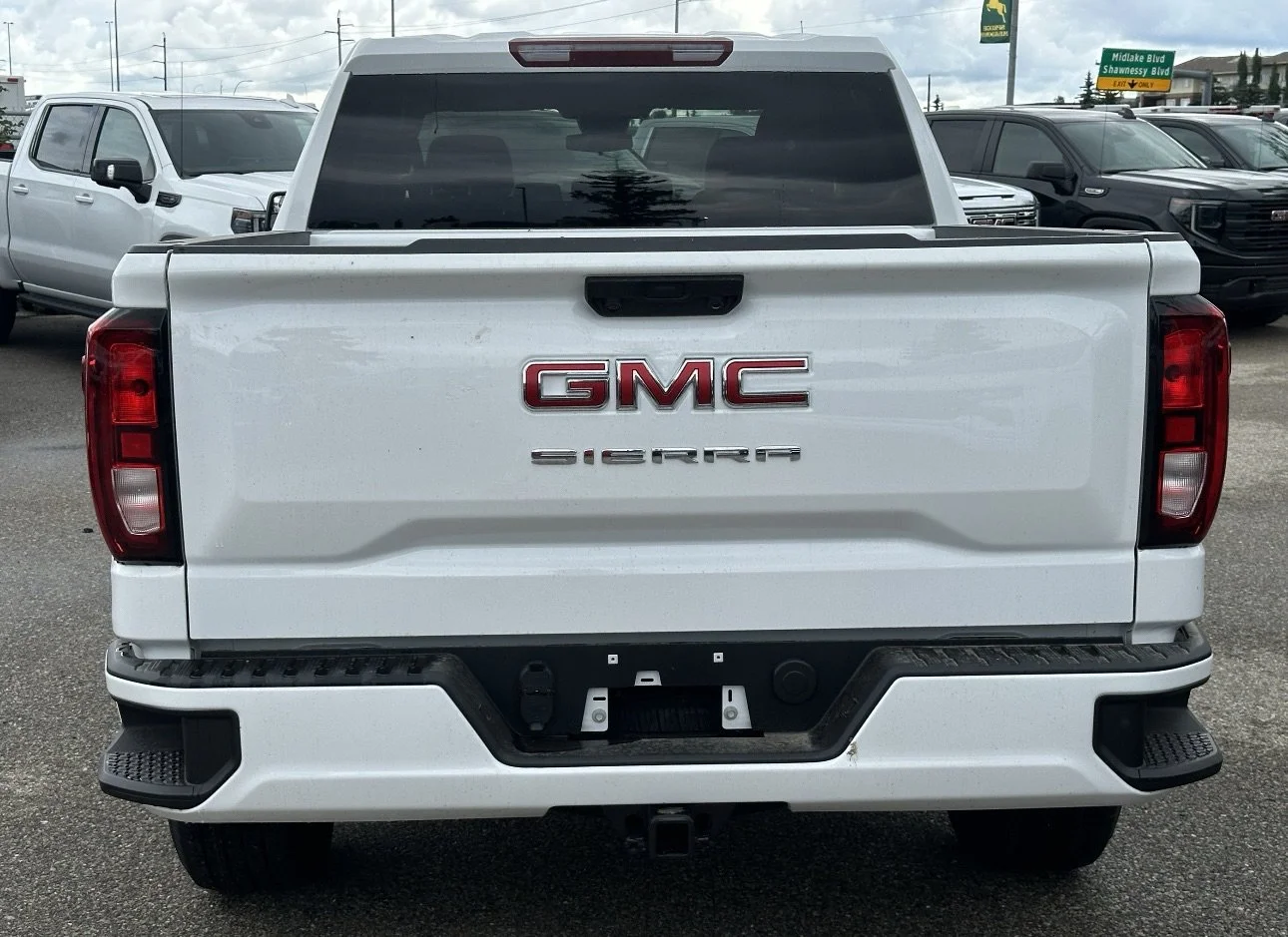 New 2026 Summit White GMC Pro image 5