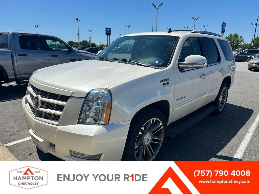 2013 Cadillac Escalade AWD Premium's photo