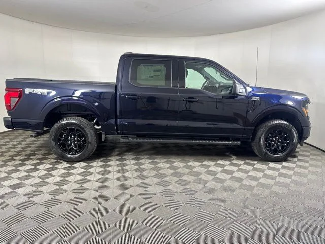 New 2026 Blue Ford XLT image 2