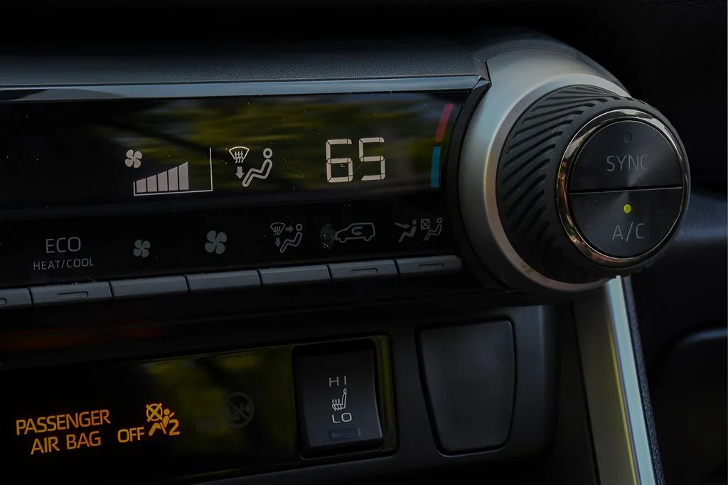 2021 Toyota RAV4 XSE - Photo 42