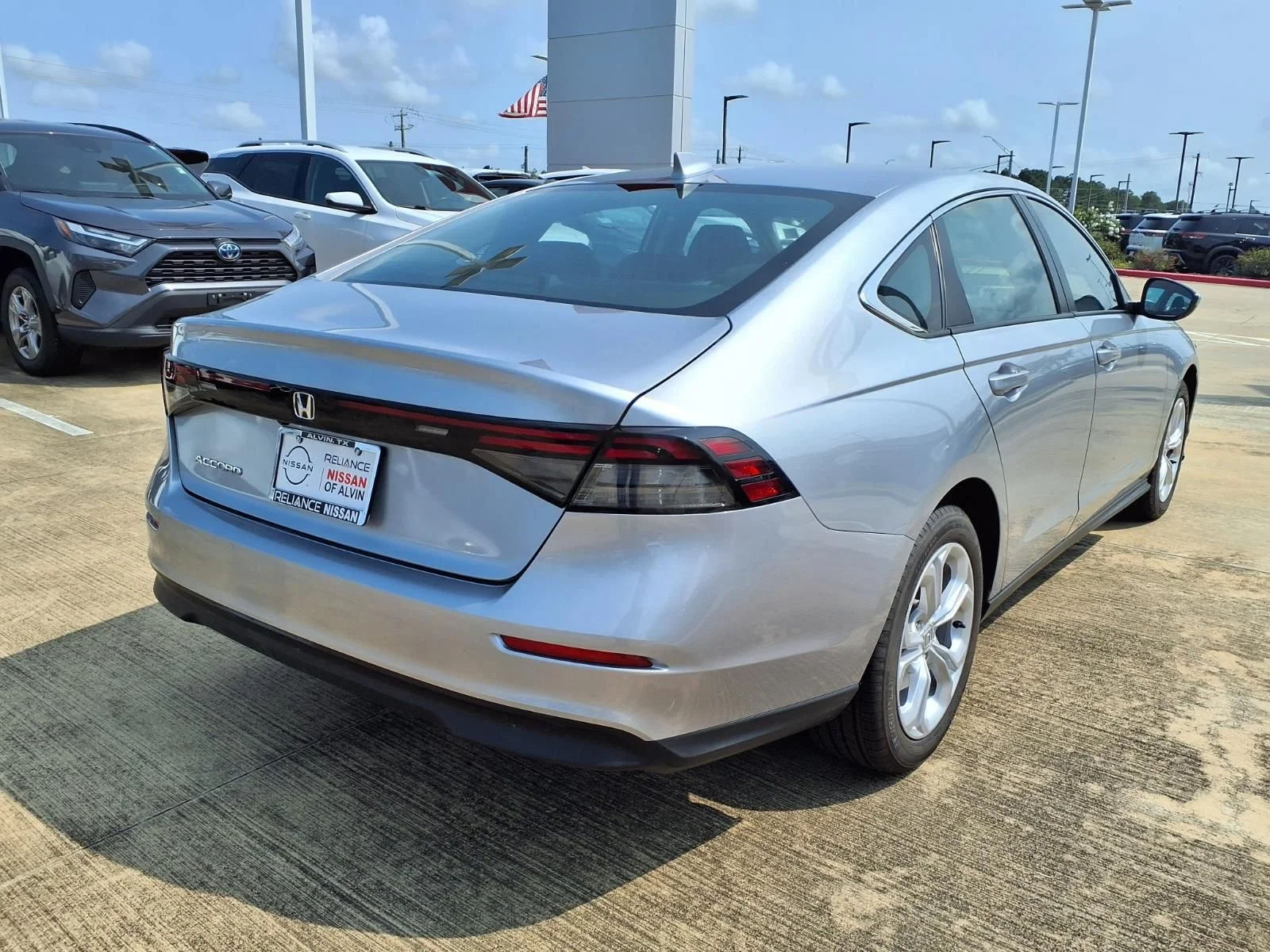 Used 2025 Silver Honda LX image 4