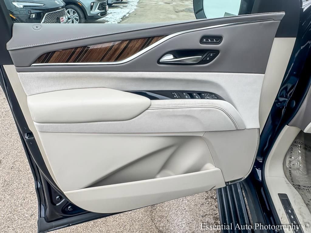 2023 CADILLAC ESCALADE - Image 23