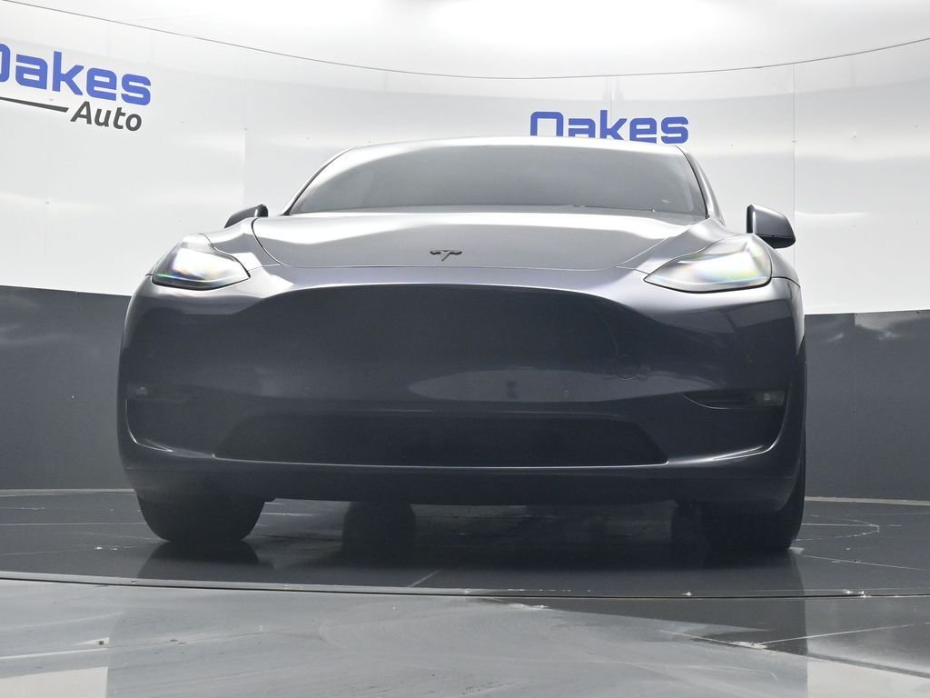 Used 2022 Midnight Silver Metallic Tesla Performance image 36