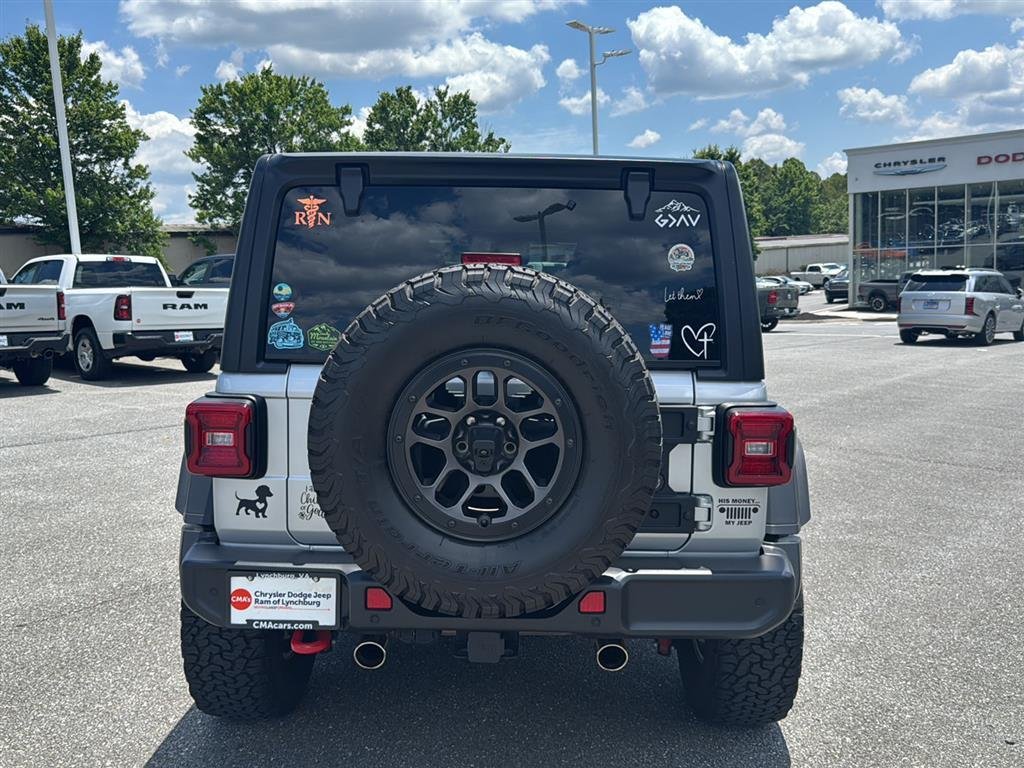 Used 2023 SILVER JEEP RUBI image 3