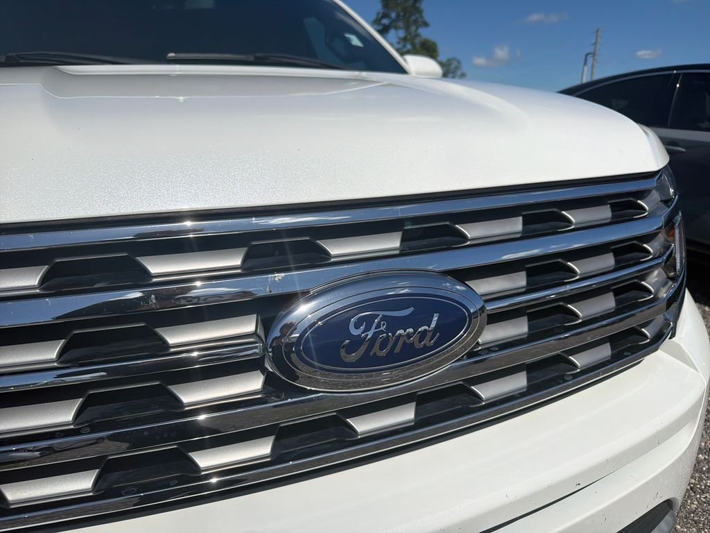 Used 2021 White Metallic Ford Limited image 20