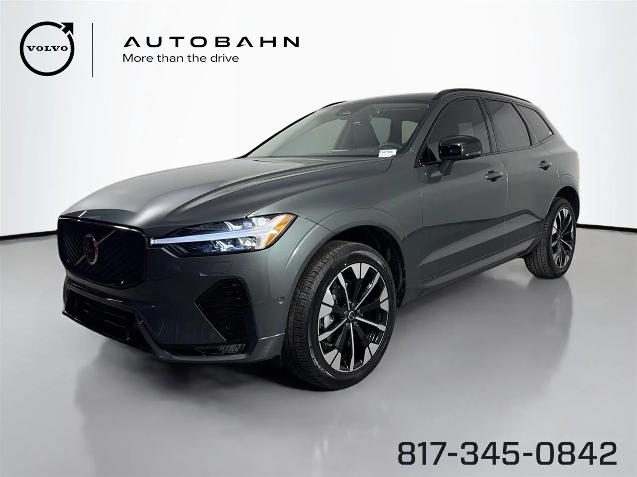 2026 Volvo XC60 B5 Plus Dark AWD's photo