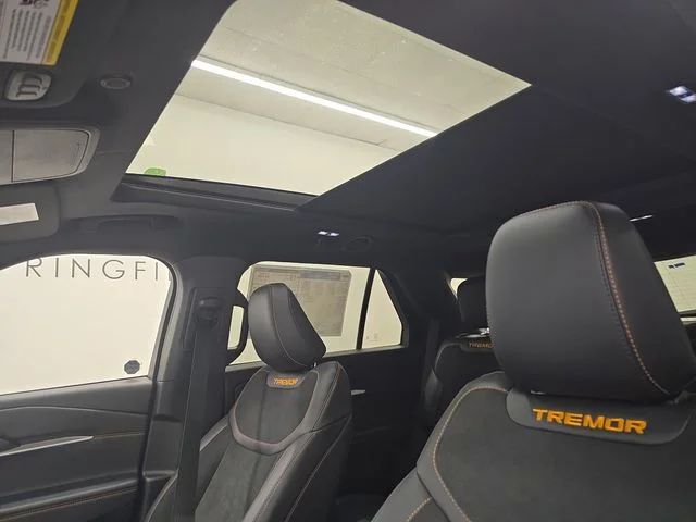 New 2026 Agate Black Metallic Ford Tremor® image 28