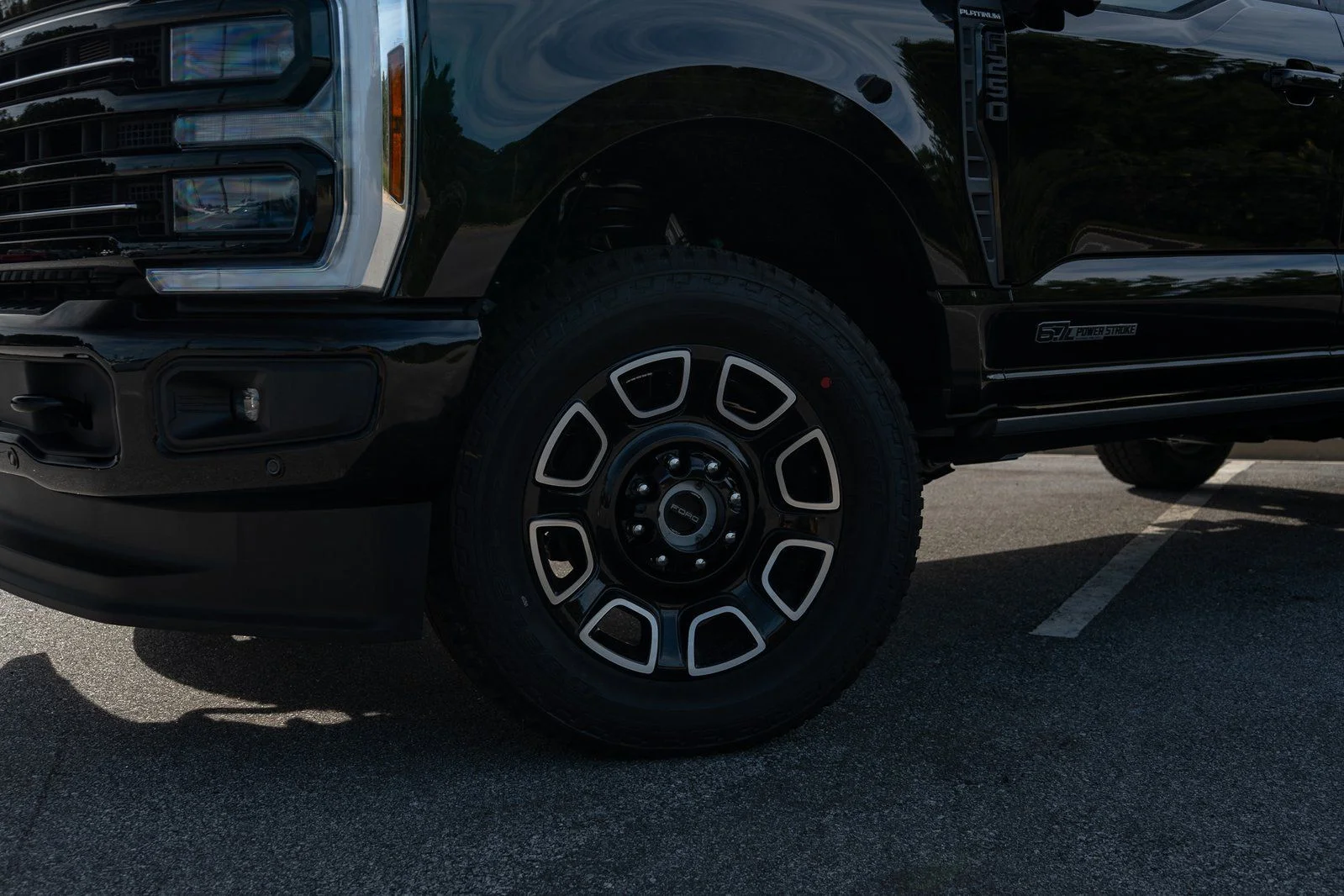 2026 Ford F-250 Super Duty Platinum - Photo 4