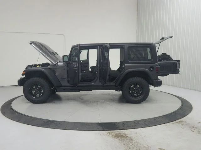 New 2026 Granite Crystal Metallic Clearcoat Jeep Willys image 12
