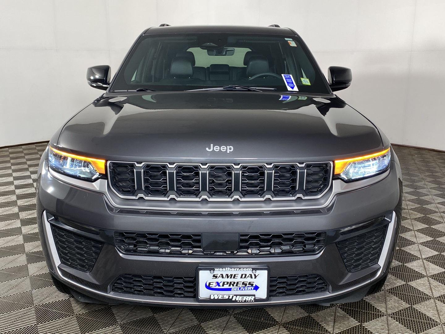 Used 2026 Baltic Gray Metallic Clearcoat Jeep Limited image 7