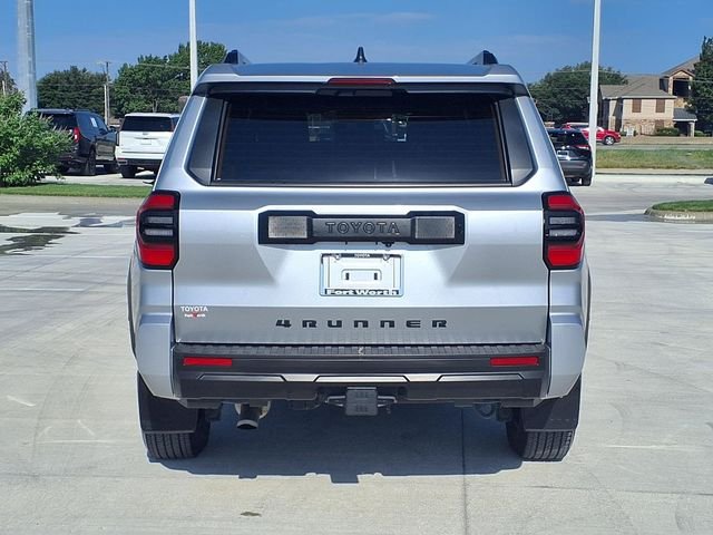 Used 2025  Toyota SR5 image 6