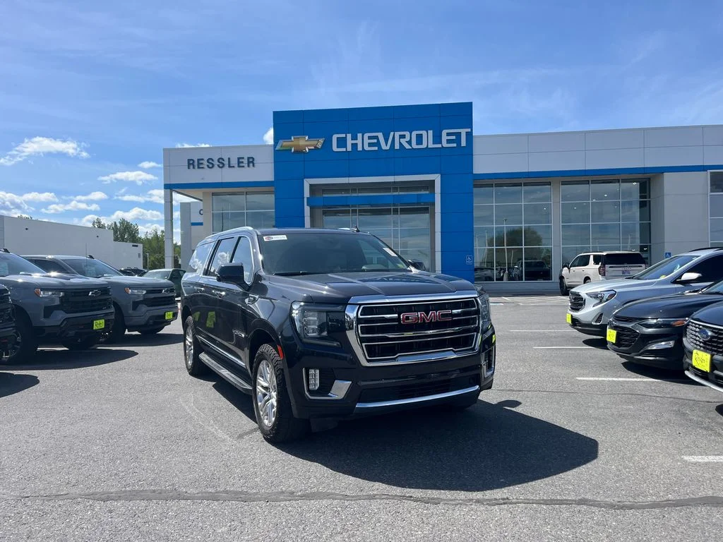 2024 GMC Yukon SLT 4X4's photo