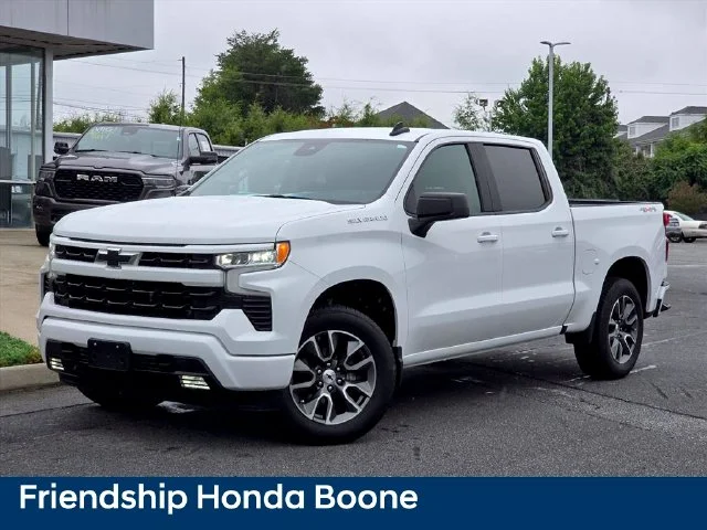 Used 2024 White Chevrolet RST image 2