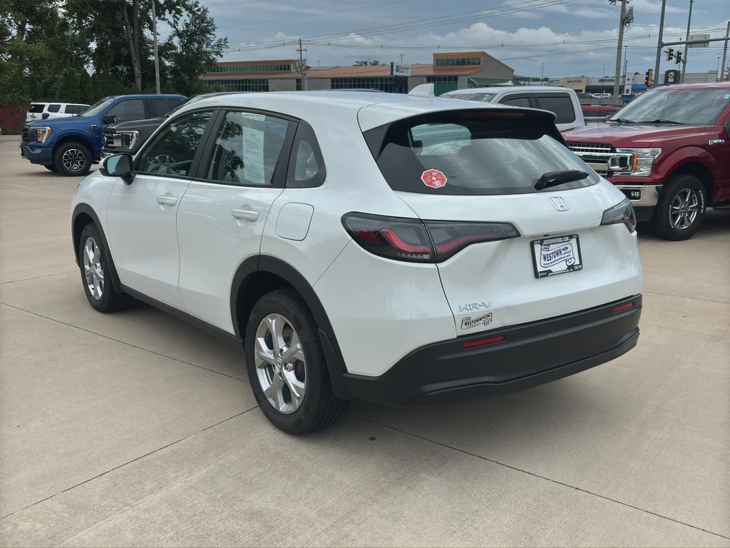 Used 2024 White Honda LX image 7