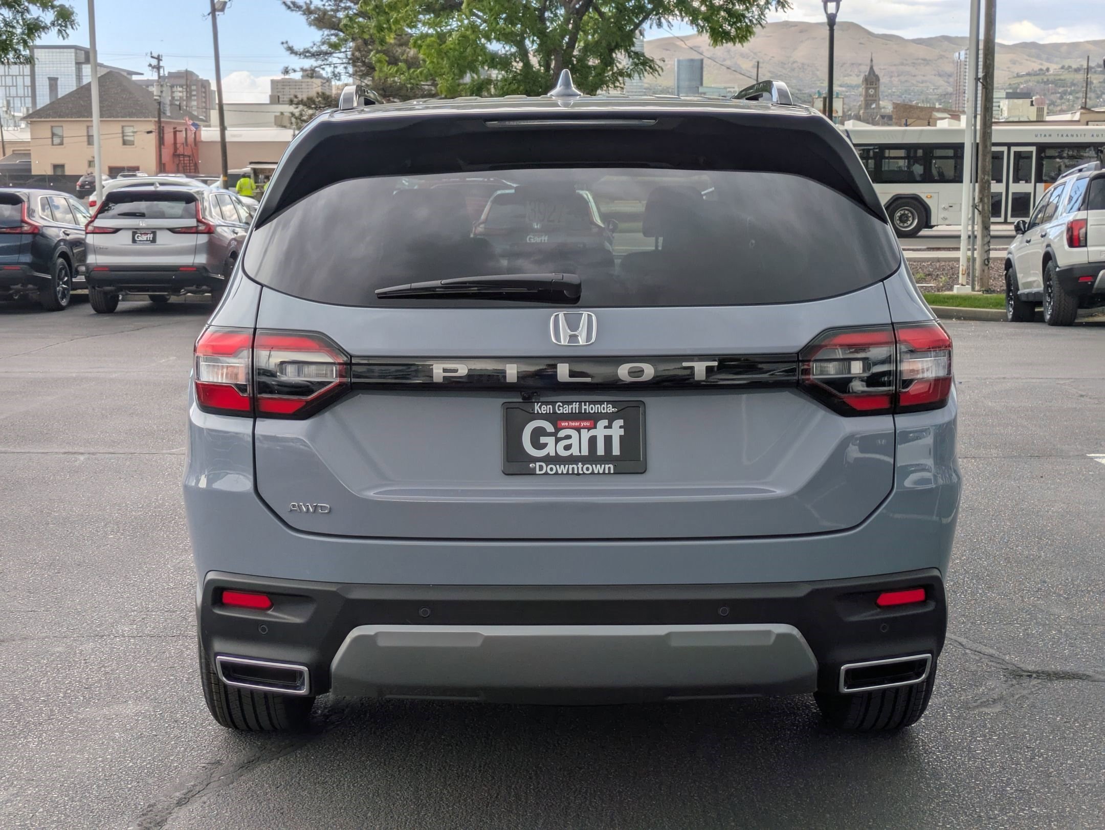 New 2026 Sonic Gray Pearl Honda EX-L image 4