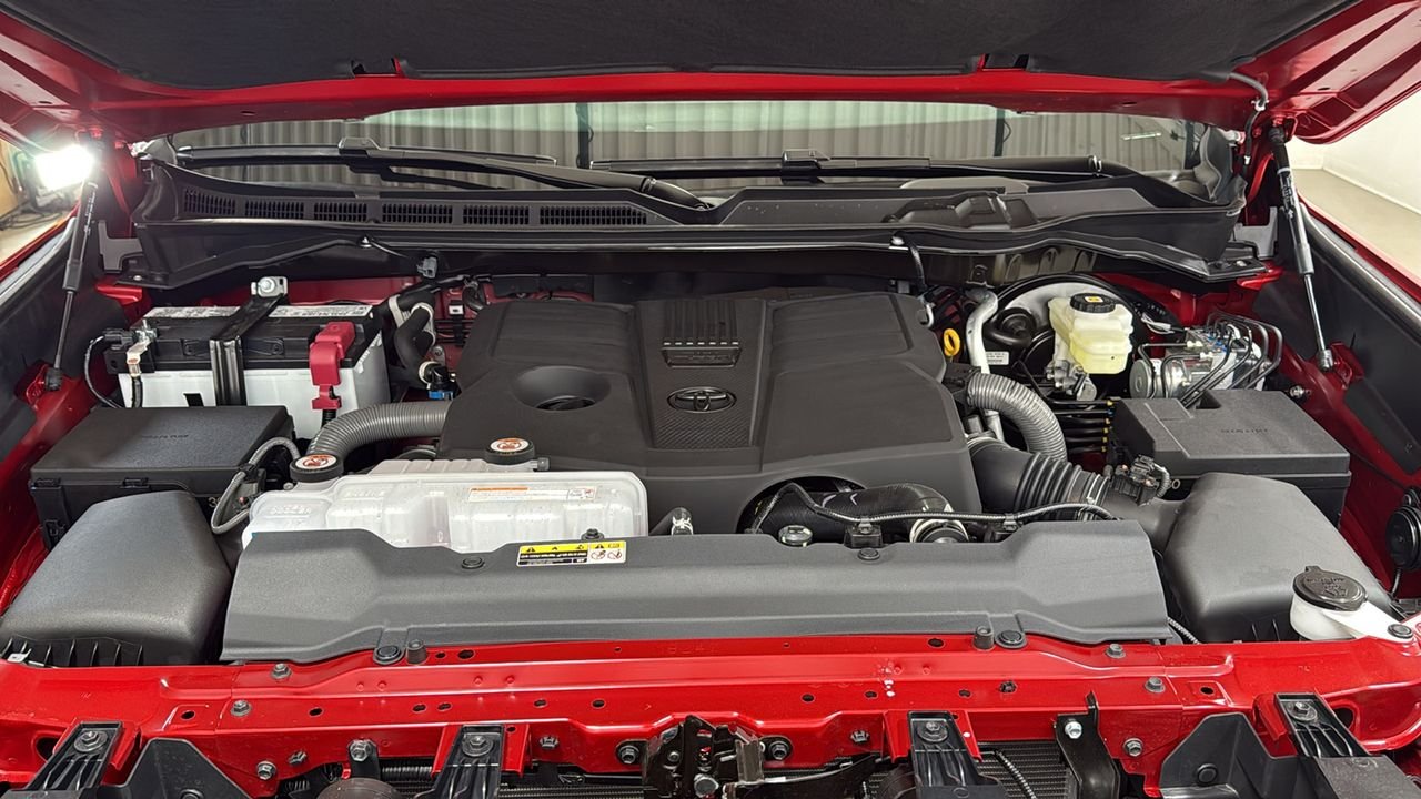 New 2026 Supersonic Red <sup>1</sup> Toyota  SR5 image 25