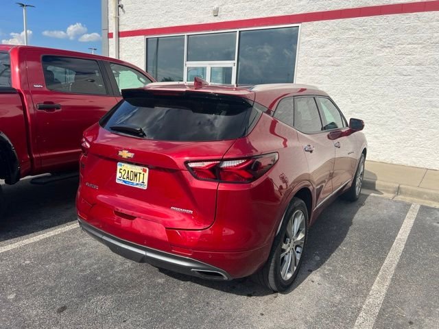 Used 2019 Red Chevrolet Premier image 3