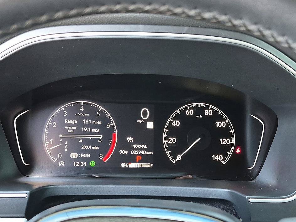 Used 2025 Platinum White Pearl Honda Touring image 19