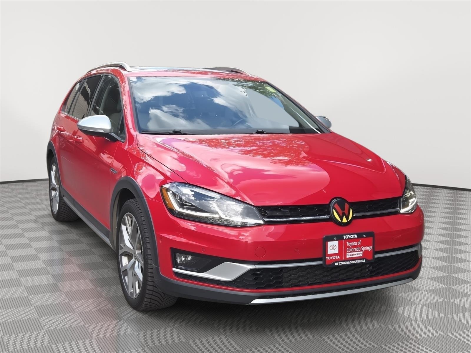 2019 Volkswagen Golf Alltrack TSI SE 4Motion's photo