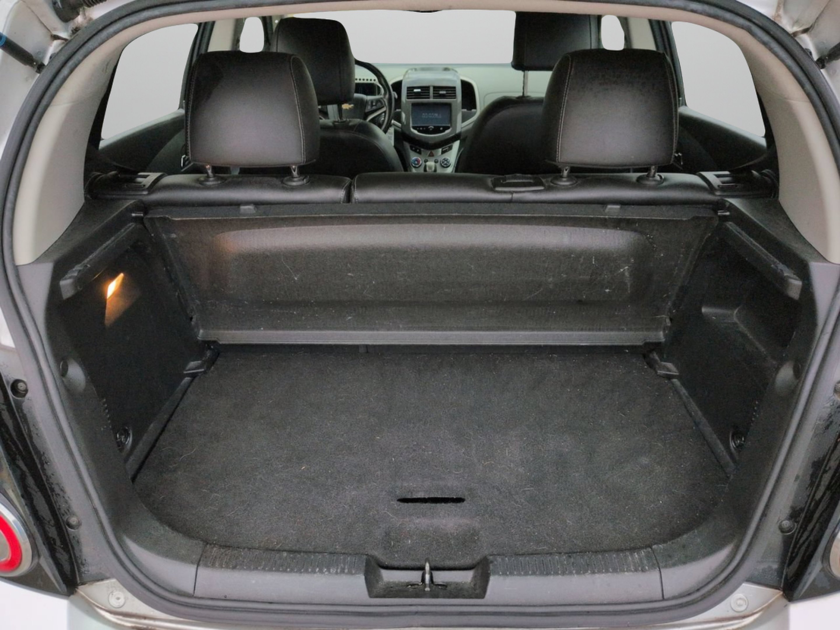 Used 2016 Silver Ice Metallic Chevrolet LTZ image 9