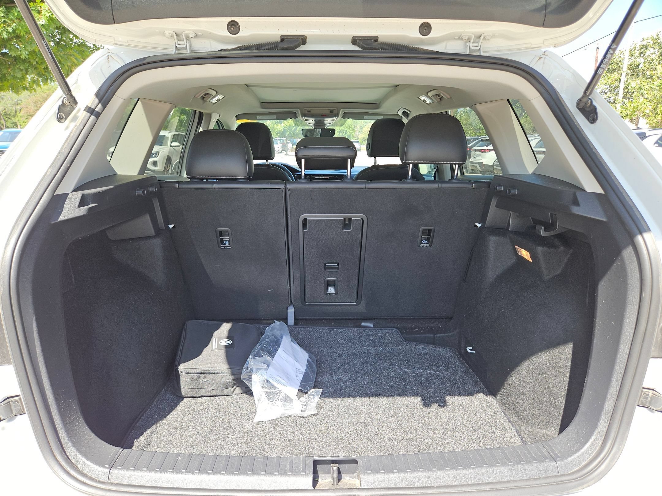 Certified Used 2023 Pure White Volkswagen SE image 26