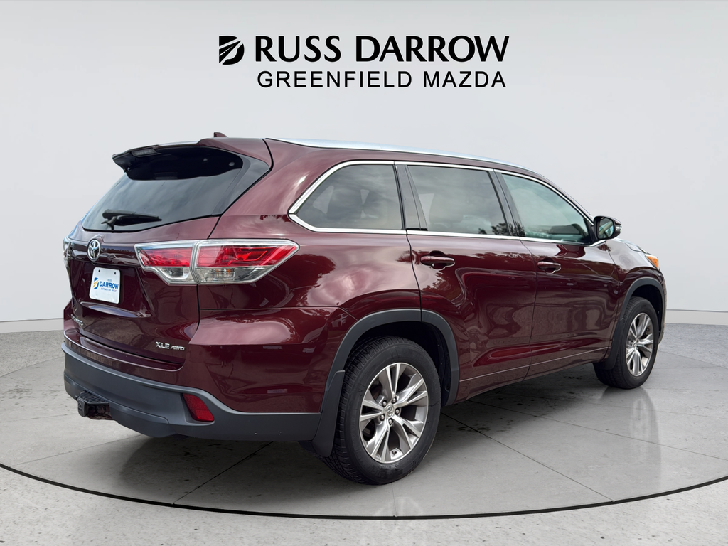 Used 2014 Red Toyota XLE V6 image 5