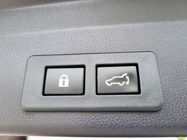 Used 2022 Crimson Red Pearl Subaru Touring image 19