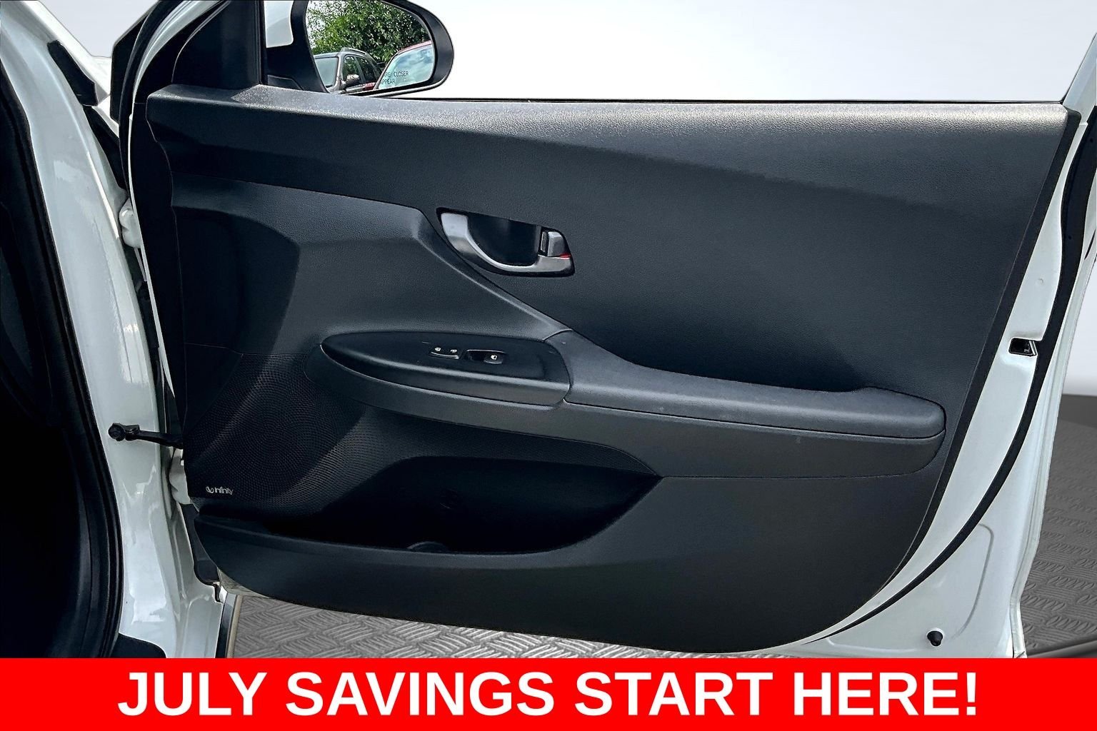 Used 2019 White Hyundai Turbo image 30